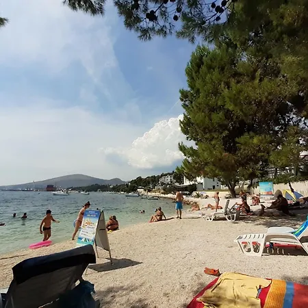 Anja With Garden, Balcony And Sea View, 3 Min Walk To The * Trogir