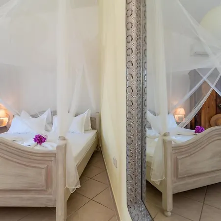 Anja With Garden, Balcony And Sea View, 3 Min Walk To The *