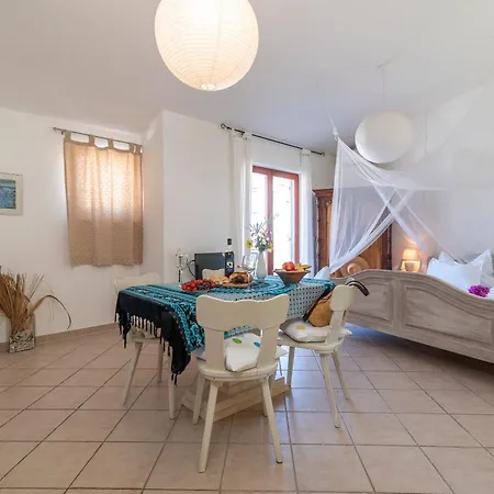 Anja With Garden, Balcony And Sea View, 3 Min Walk To The شقة تروغير