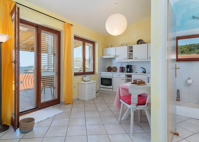 公寓 Anja With Garden, Balcony And Sea View, 3 Min Walk To The *