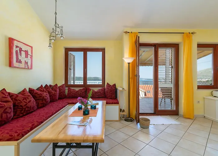 公寓 Anja With Garden, Balcony And Sea View, 3 Min Walk To The *