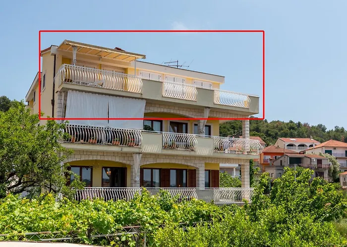 公寓 Anja With Garden, Balcony And Sea View, 3 Min Walk To The 特罗吉尔