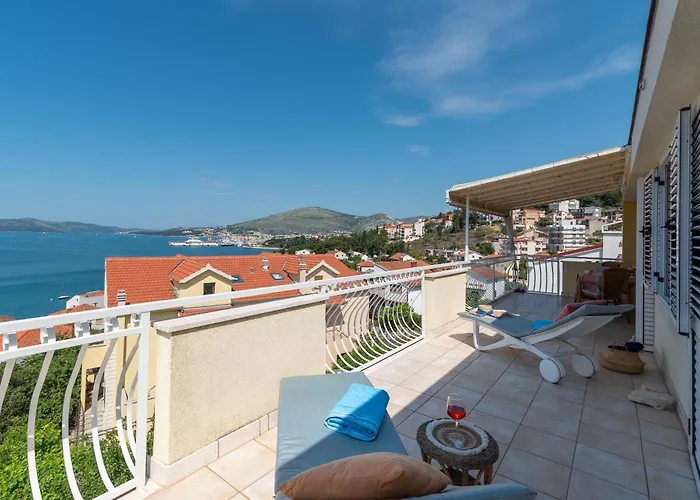 Anja With Garden, Balcony And Sea View, 3 Min Walk To The 公寓