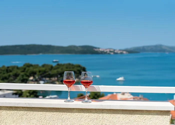 公寓 Anja With Garden, Balcony And Sea View, 3 Min Walk To The