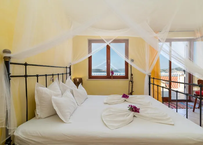 Anja With Garden, Balcony And Sea View, 3 Min Walk To The *